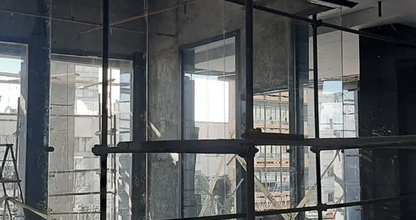 مراحل ساخت و نصب در و پنجره